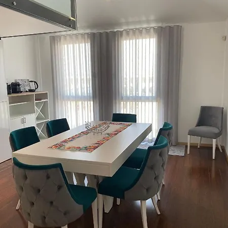 Apartment Host'in Arrais *